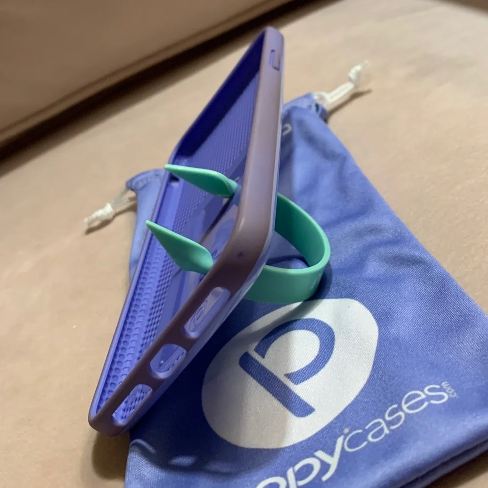 Periwinkle loopy case